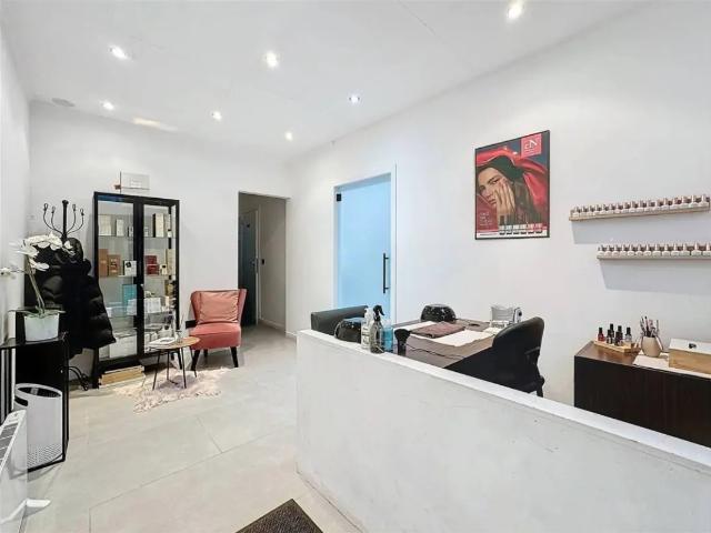 Local Commercial vente à Evere, Bruxelles