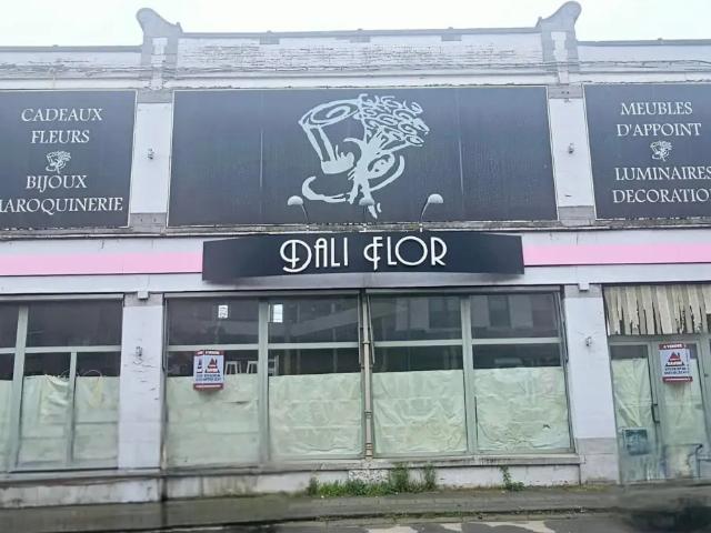 Local Commercial vente à Fleurus