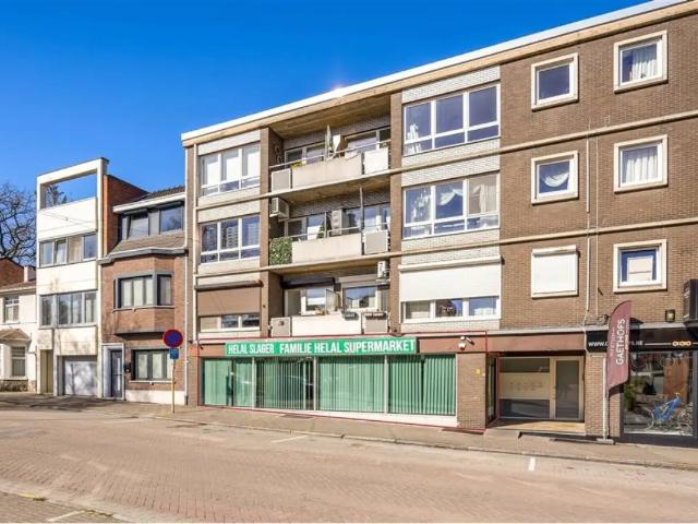 Local Commercial vente à Genk, Limburg
