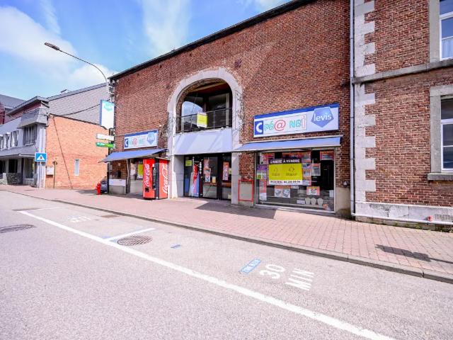 Local Commercial vente à Hamoir, Wallonie