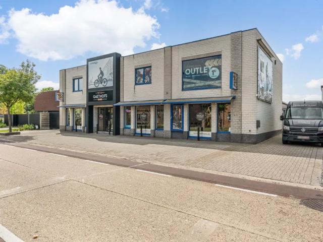Local Commercial vente à Herk-de-stad, Limburg