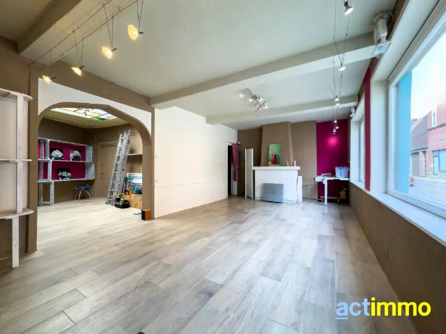 Local Commercial vente à Mouscron, Wallonie