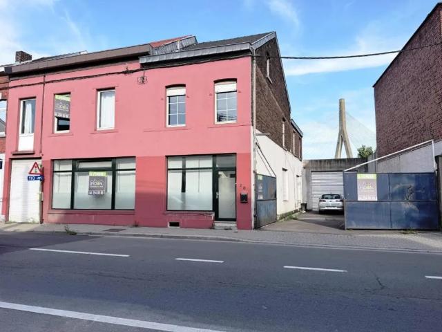 Local Commercial vente à Herstal, Wallonie