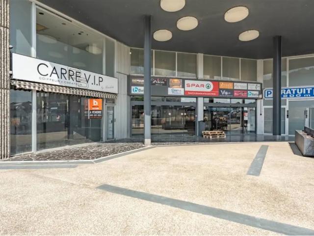 Local Commercial vente à Huy, Wallonie