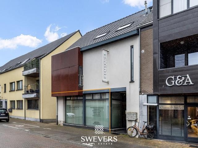 Local Commercial vente à Beringen, Limburg