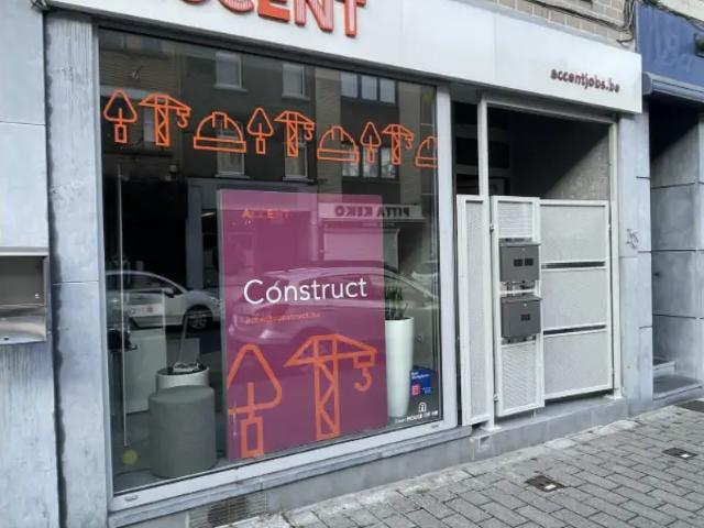 Local Commercial vente à La Louvière, Wallonie