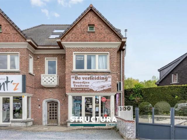 Local Commercial vente à Lebbeke, Oost-Vlaanderen