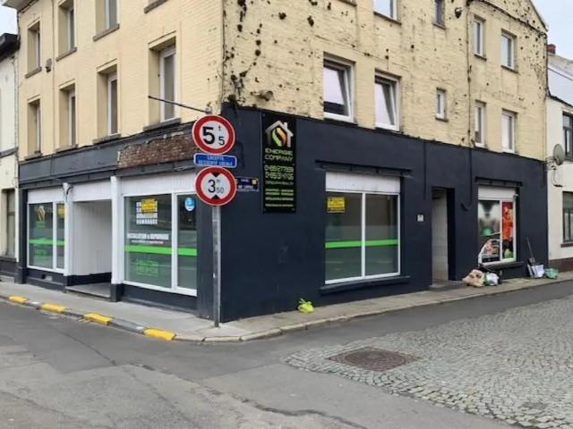 Local Commercial vente à Manage, Wallonie