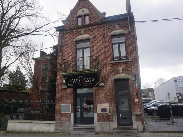 Local Commercial vente à Charleroi, Wallonie