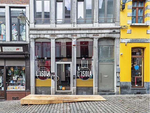 Local Commercial vente à Bergen, Wallonie
