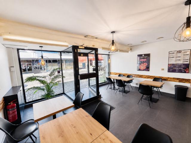 Local Commercial vente à Bergen, Wallonie