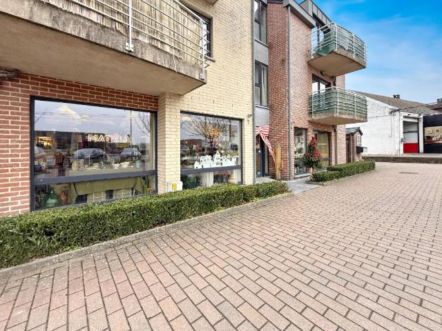 Local Commercial vente à Mont-saint-guibert, Wallonie