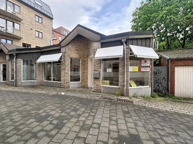 Local Commercial vente à Vert Chemin, Nivelles