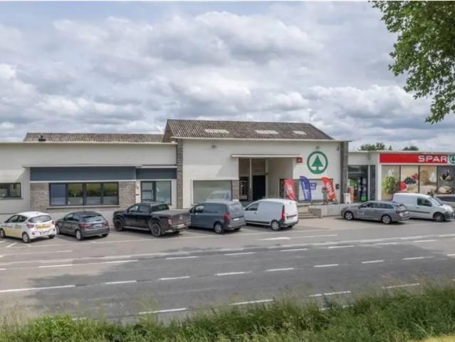 Local Commercial vente à Aat, Wallonie