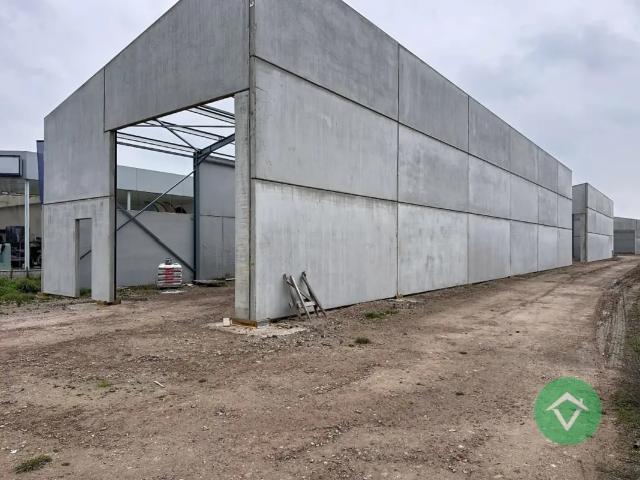 Local Commercial vente à Roeselare, West-Vlaanderen