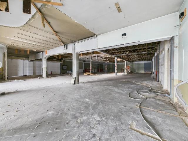 Local Commercial vente à Saint-ghislain, Wallonie