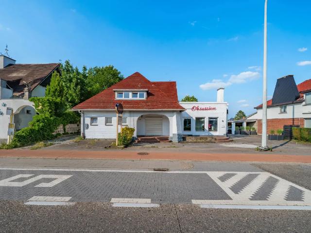 Local Commercial vente à Gelinden, Limburg