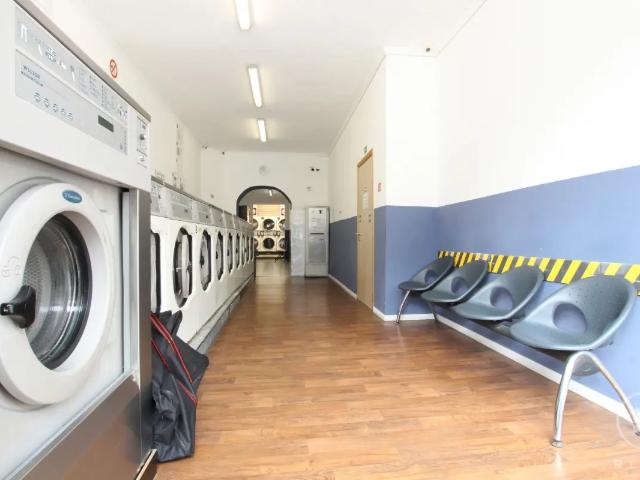 Local Commercial vente à Schaarbeek, Bruxelles