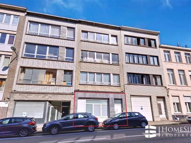 Local Commercial vente à Schaarbeek, Bruxelles