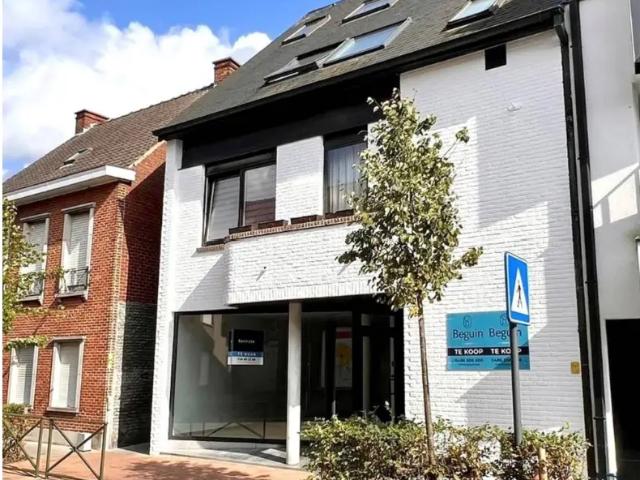 Local Commercial vente à Waregem, West-Vlaanderen