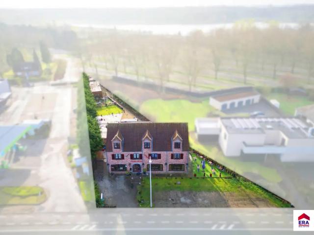 Local Commercial vente à Sint-niklaas, Oost-Vlaanderen