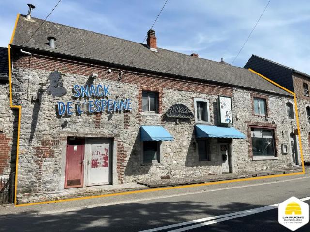 Local Commercial vente à Walcourt, Wallonie