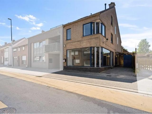 Local Commercial vente à Stekene, Oost-Vlaanderen