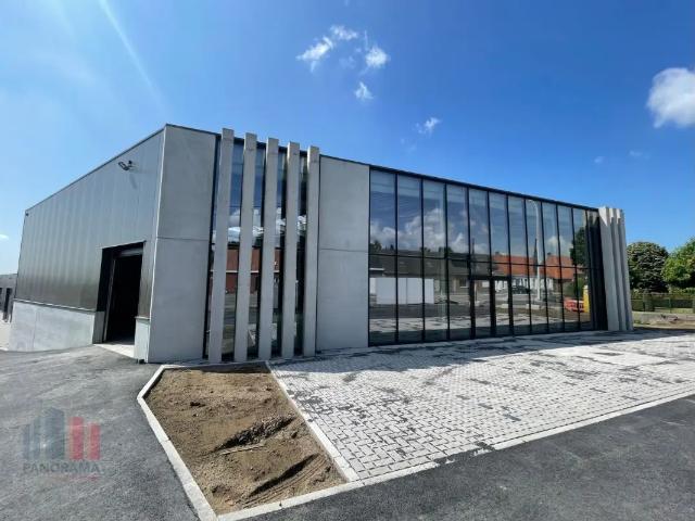 Local Commercial vente à Tielt, West-Vlaanderen