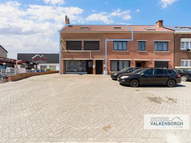 Local Commercial vente à Looz, Limburg
