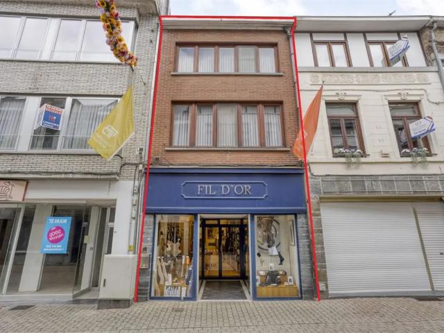 Local Commercial vente à Looz, Limburg