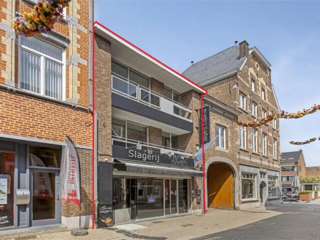 Local Commercial vente à Looz, Limburg