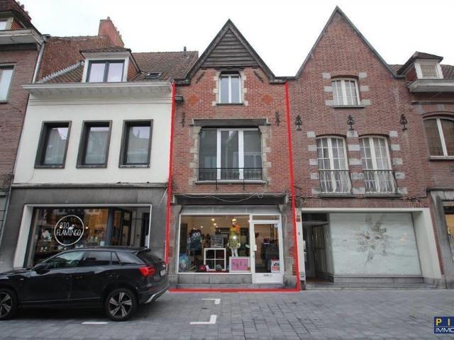 Local Commercial vente à Brunehaut, Wallonie