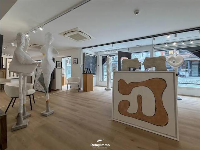 Local Commercial vente à Brunehaut, Wallonie
