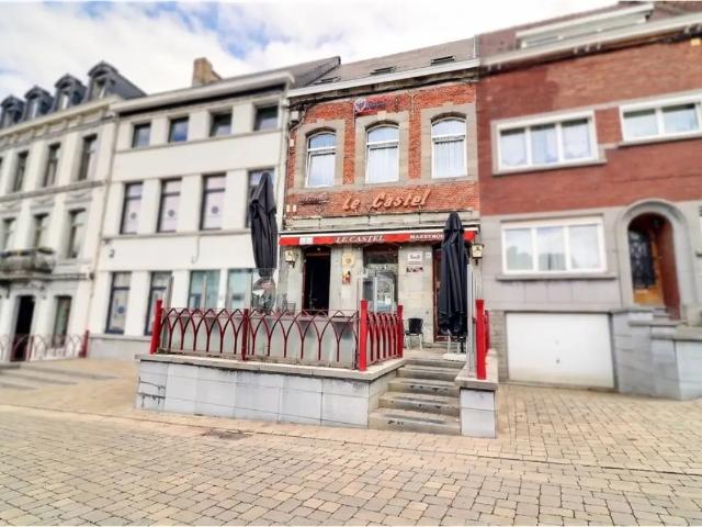 Local Commercial vente à Walcourt, Wallonie