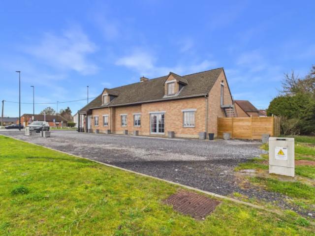 Local Commercial vente à Waremme, Wallonie