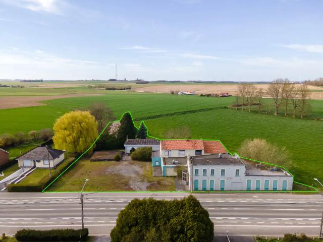 Local Commercial vente à Brunehaut, Wallonie