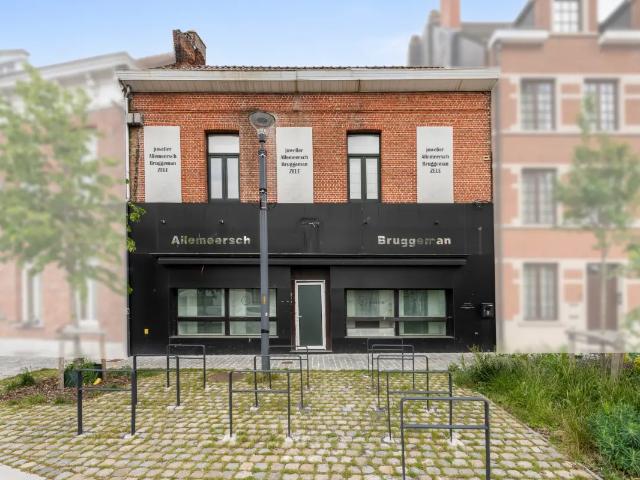 Local Commercial vente à Zele, Oost-Vlaanderen