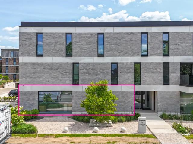 Local Commercial vente à Zonhoven, Limburg