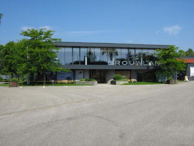 Local Commercial vente à Beringen, Limburg