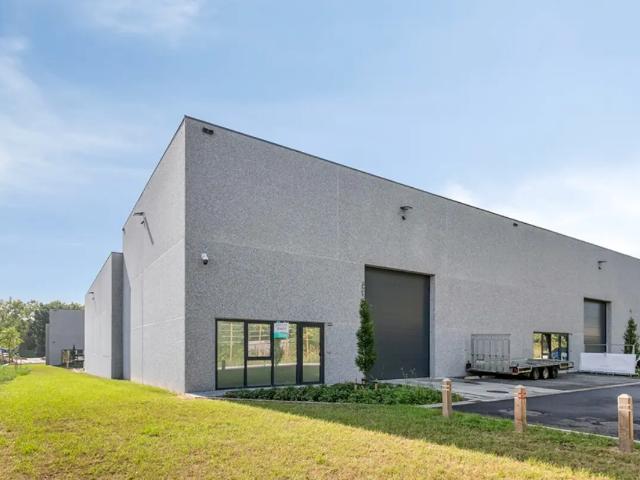 Local Commercial vente à Nederbrakel, Oost-Vlaanderen