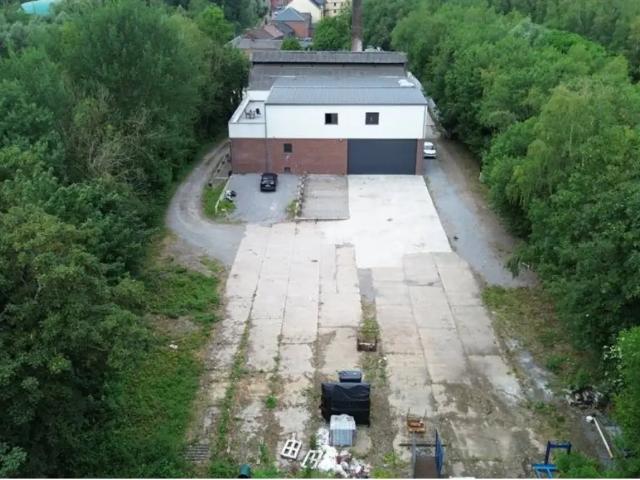 Local Commercial vente à Fontaine-l'évêque, Wallonie