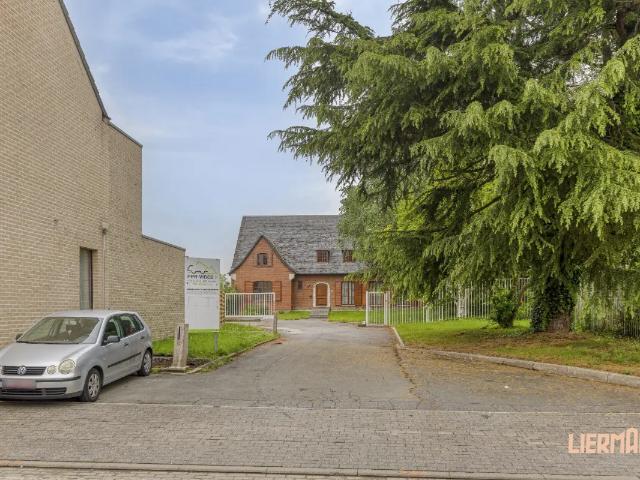 Local Commercial vente à Haaltert, Oost-Vlaanderen
