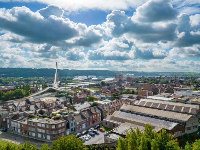 Local Commercial vente à Herstal, Wallonie