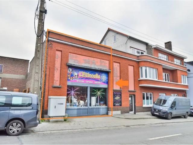 Local Commercial vente à Huy, Wallonie