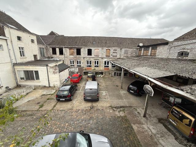 Local Commercial vente à Charleroi, Wallonie