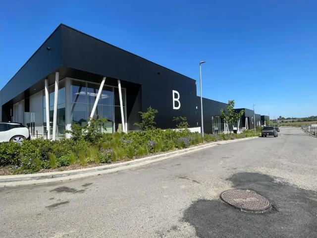 Local Commercial vente à Merbraine, Wallonie