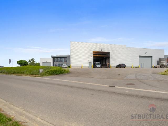 Local Commercial vente à Marche, Wallonie