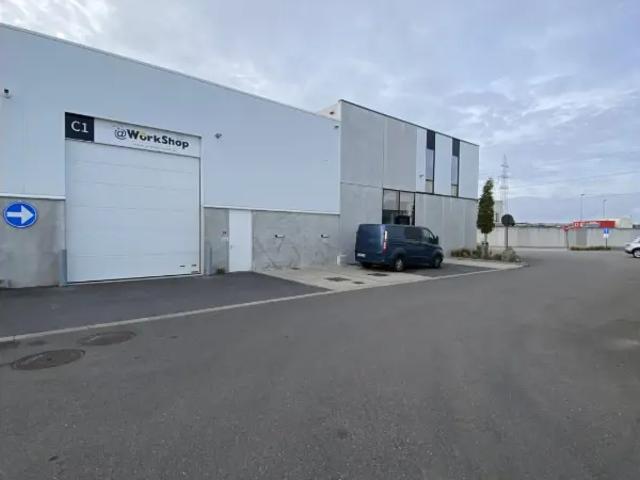 Local Commercial vente à Merchtem, Brabant
