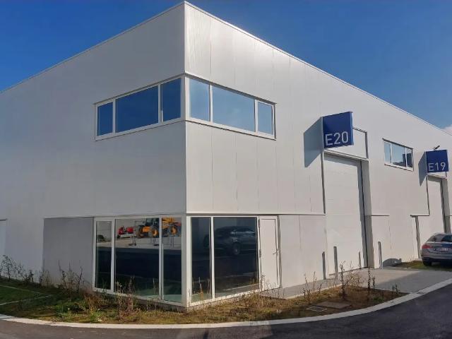 Local Commercial vente à Nijvel, Wallonie