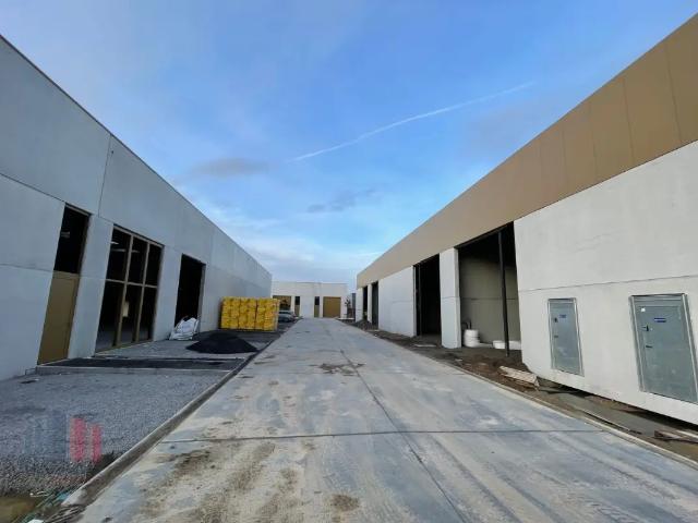 Local Commercial vente à Roeselare, West-Vlaanderen